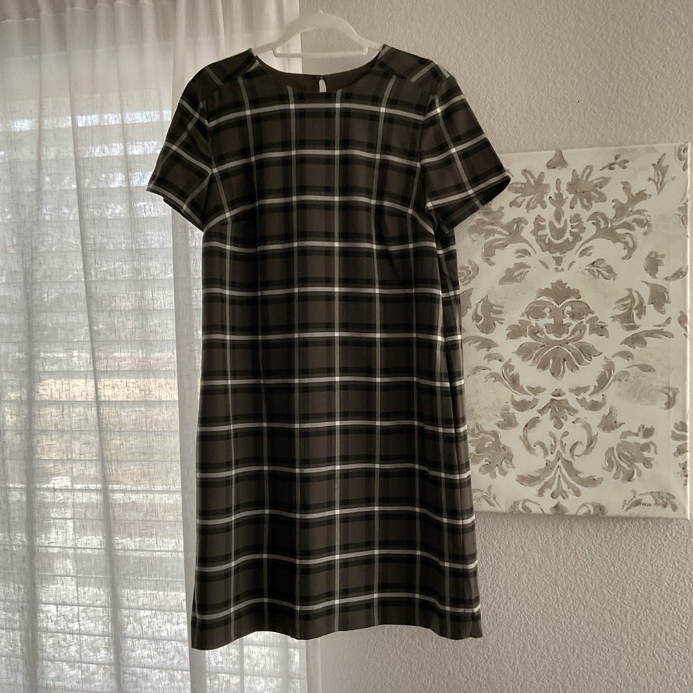 Banana Republic Plaid Midi Shift Dress in Black and Gray